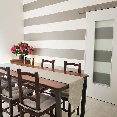 Modern Flat With Panoramic Terrace In Zuccarello 아파트 외부 사진