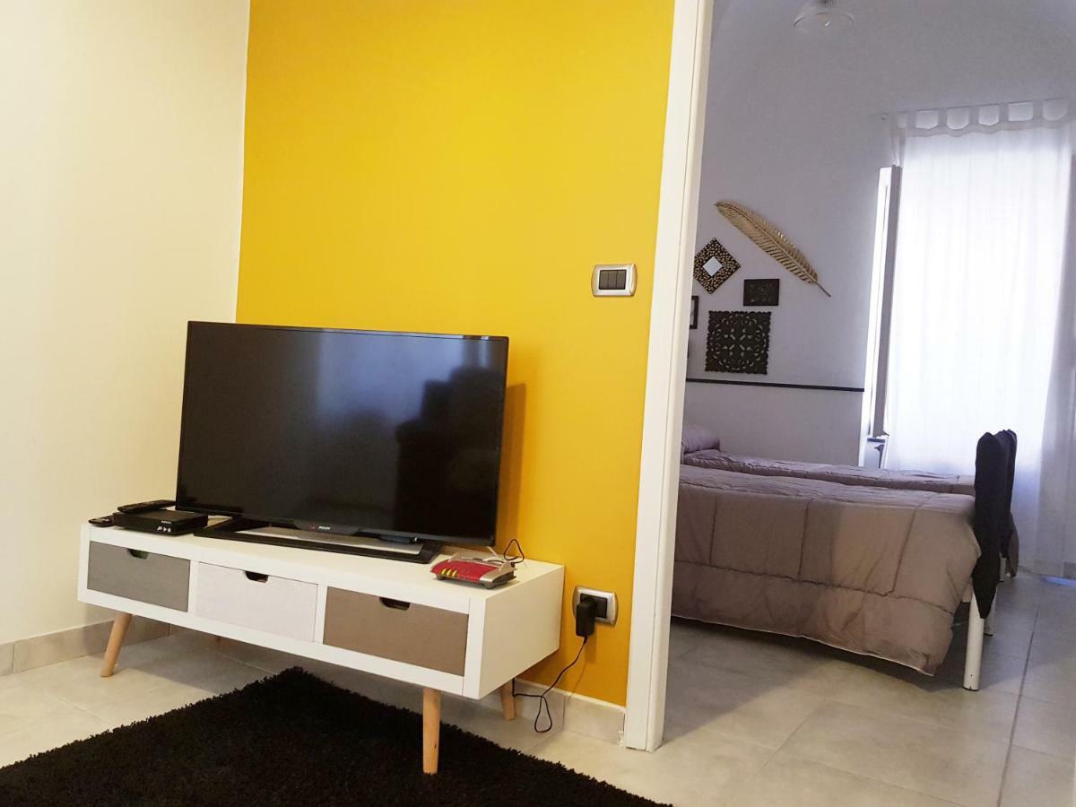 Modern Flat With Panoramic Terrace In Zuccarello 아파트 외부 사진