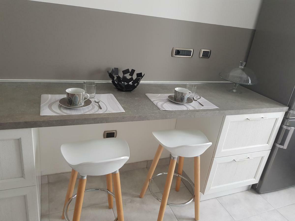 Modern Flat With Panoramic Terrace In Zuccarello 아파트 외부 사진