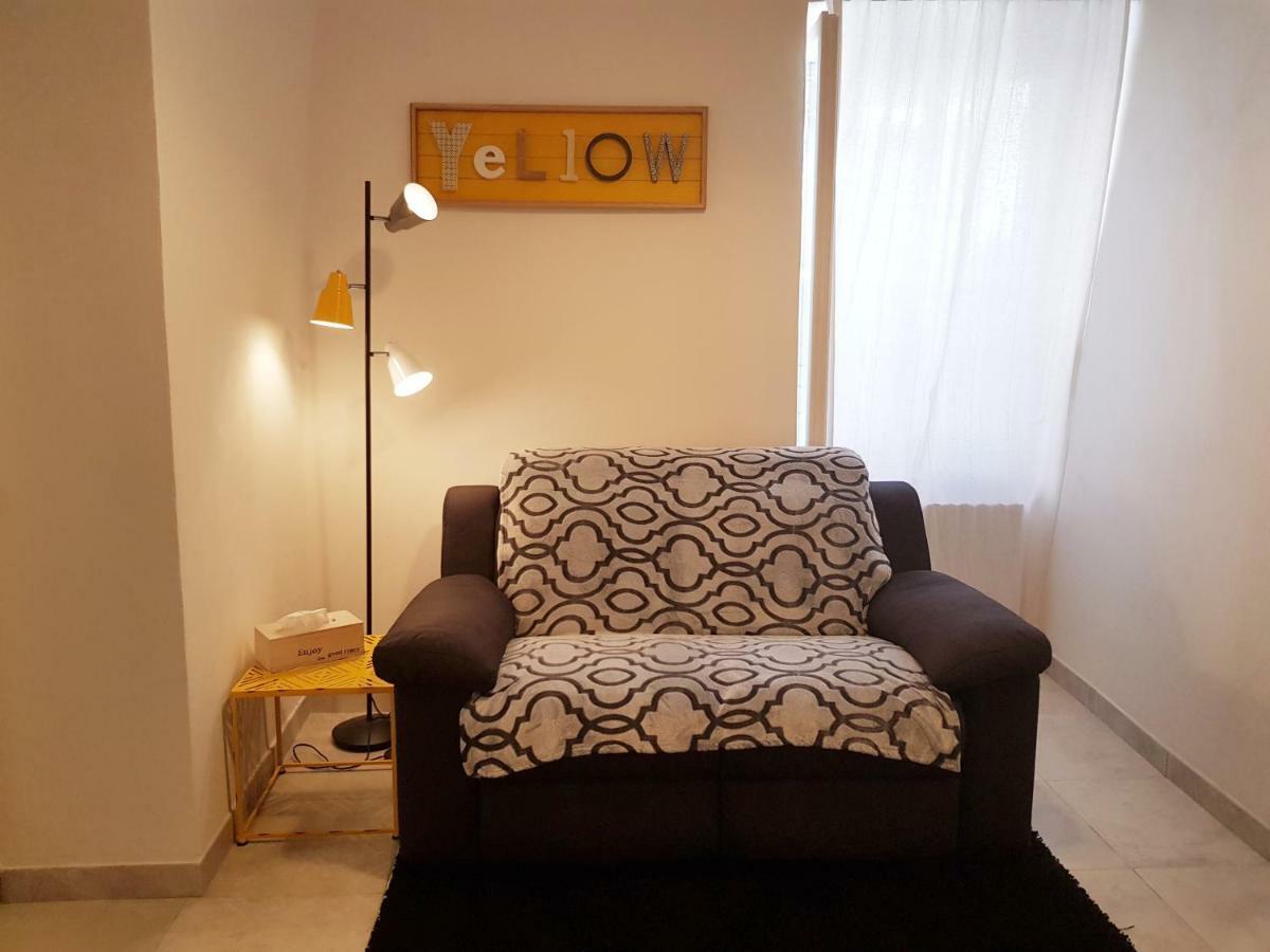 Modern Flat With Panoramic Terrace In Zuccarello 아파트 외부 사진